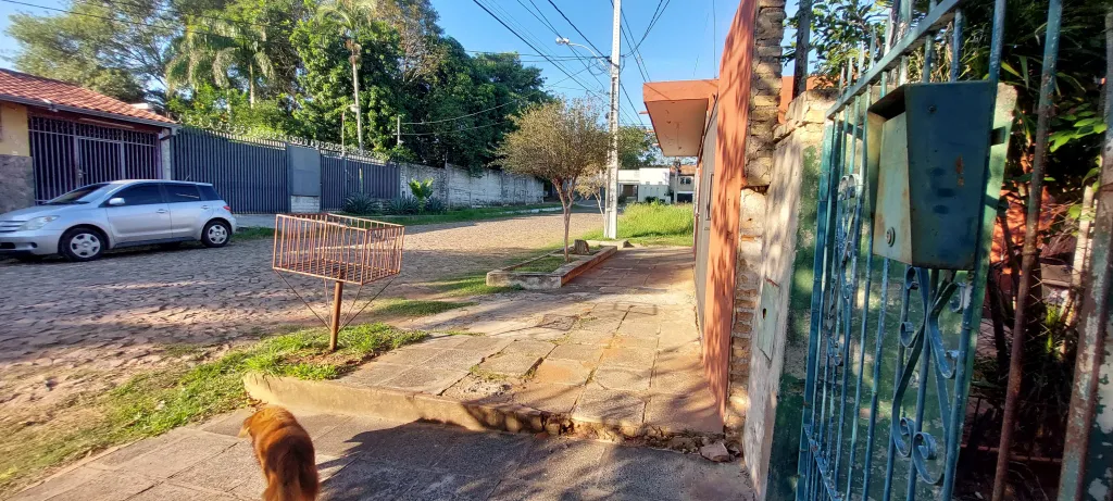CASA EN LAMBARE A METROS DEL BIGGIE SAN ISIDRO — photo 3