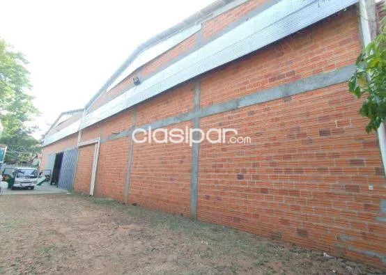 EN VENTA - AMPLIO DEPOSITO EN ESQUINA — foto 2