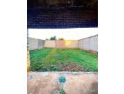 EN VENTA PROPIEDADES EN ESQUINA CON CASA DE 2 PLANTAS A TERMINAR EN CAPIATÁ