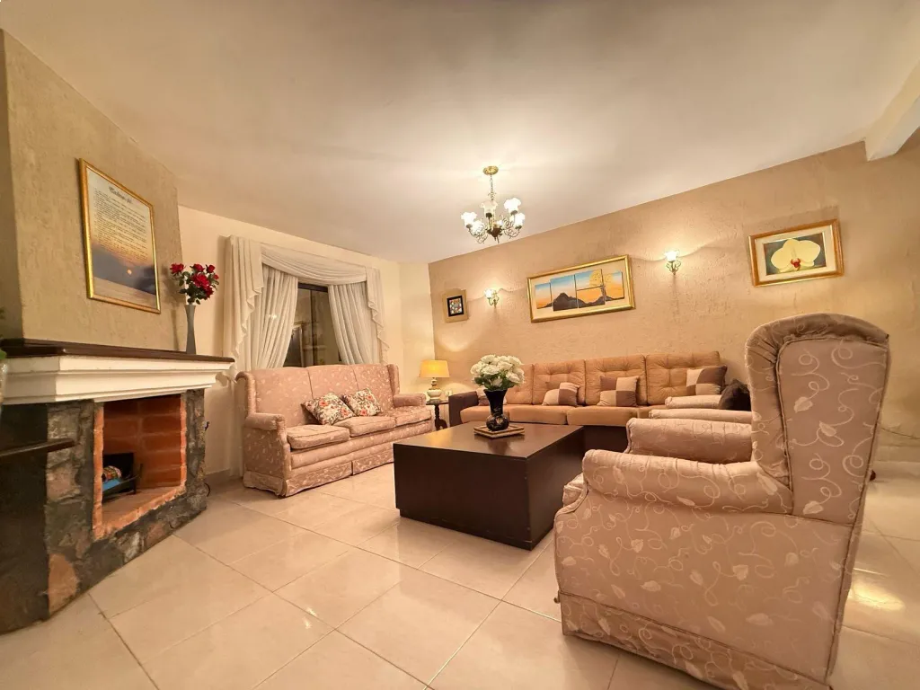 VENDO RESIDENCIA EN LAMBARE — foto 3