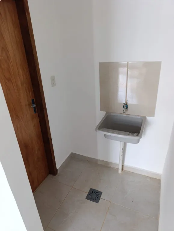 ALQUILO SALÓN COMERCIAL A ESTRENAR EN LUQUE — photo 2