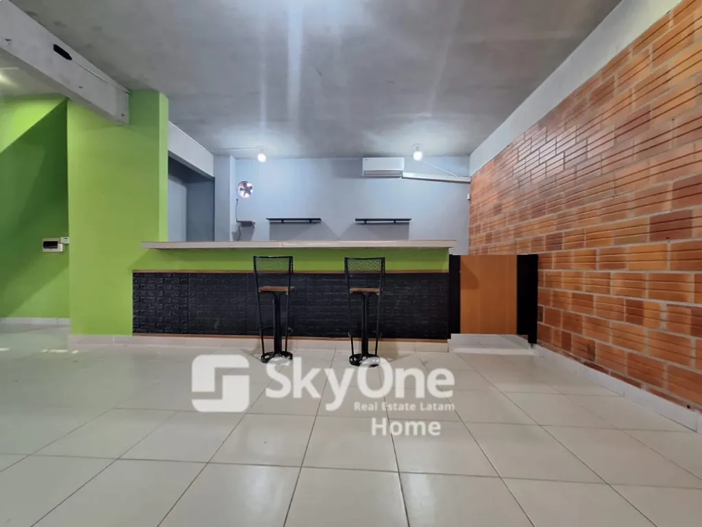 ALQUILO SALÓN COMERCIAL EN LIMPIO — foto 2