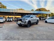 Toyota Hilux SRV año 2023 MT 4x4 de Toyotoshi 📍 Recibimos vehículo y financiamos ✅️