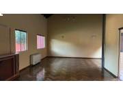 Alquilo casa en asuncion cod 2394