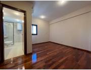 Vendo departamento de 3 dormitorios en Edificio Manora Plaza