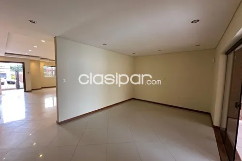 VENDO RESIDENCIA C PISCINA EN LAMBARÉ!! — foto 3