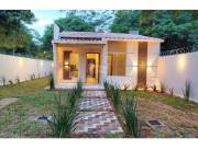 Vendo Casa en Mariano Roque Alonso apto para crédito vía Che Roga Pora