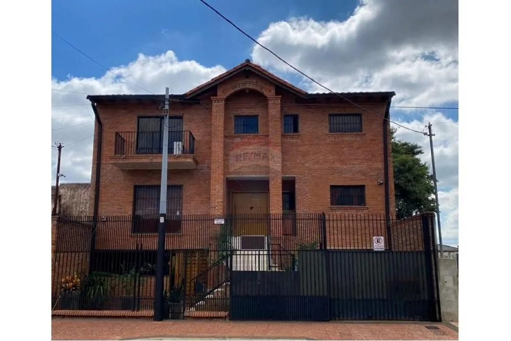Casa - Venta - Paraguay Asunción Los Laureles — foto 2