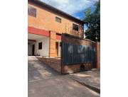 AMPLIA Y MODERNA CASA EN LAMBARÉ A PASOS DE ASUNCIÓN!