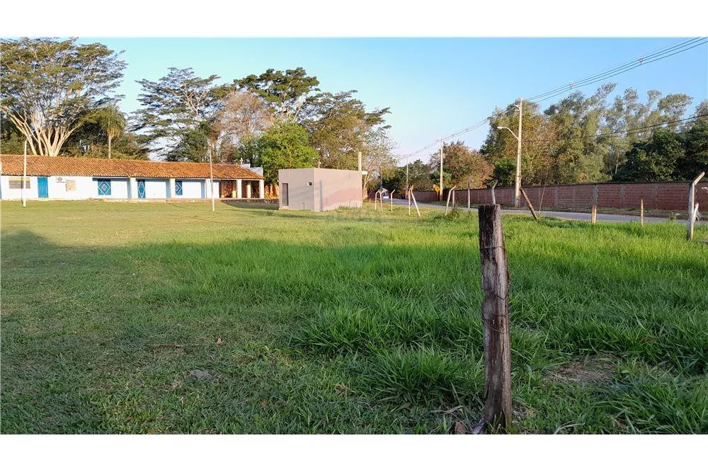 Vendo Terreno en esquina 53m de frente - Luque — foto 2