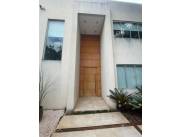 En Alquiler Casa Amoblada Fernando de la Mora ID 35233