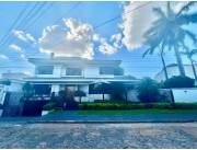 VILLA AURELIA, PROX. BOGGIANI: IMPONENTE RESIDENCIA TIPO DIPLOMÁTICO, AMPLIA RECEPCIÓN.