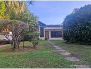 VENDO CASA CASA EN P.B. 2 SUITES - B° SAN CRISTOBAL (CÓD. 756)