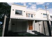 Dúplex 3 dorm - Luque Cuarto Barrio