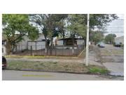 En venta terreno en esquina de 376m2 en Loma Pyta !!