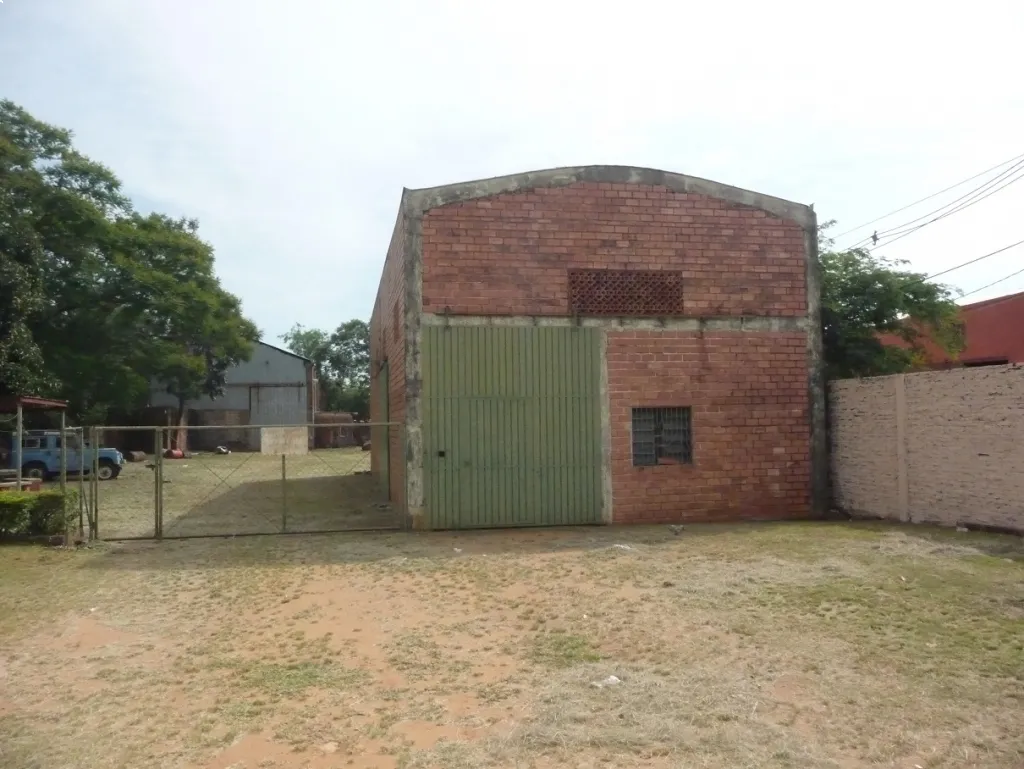 Predio Comercial-Industrial sobre ruta 2 Capiatá. 2640 m2 en esquina! — foto 3