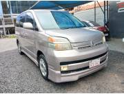 Toyota Voxy 2002 mi
