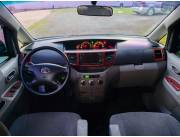 toyota noah año 2003