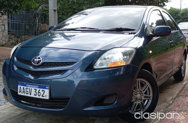 Intercambios de Autos - VENDO TOYOTA BELTA CHAPA MERCOSUR 2007 1.3 4X2 AUTOM AIRE FULL INTERIOR CLARO LLANTAS DEP!