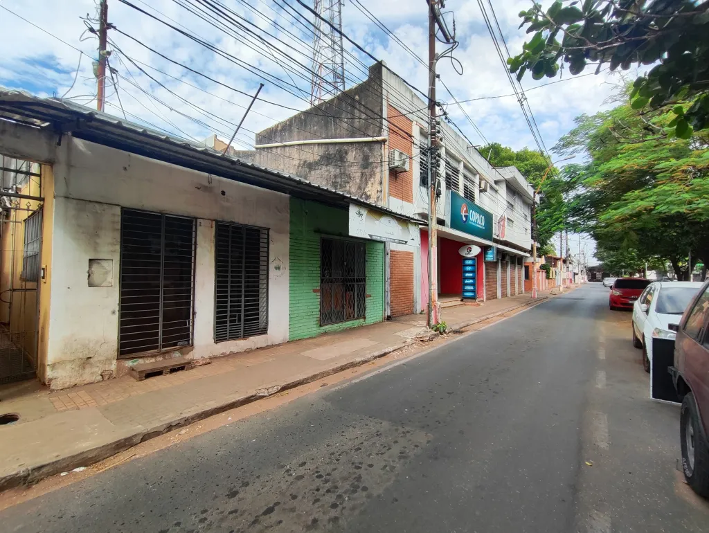 vendo terreno comercial en el centro de san lorenzo mercado — foto 3