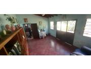 Hermosa casa con Tinglado