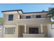Alquilo residencia cod 5185