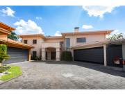 ALQUILO RESIDENCIA EN ASUNCION BARRIO MBURUCUYA COD 5552