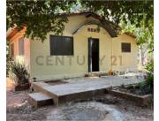 CASA QUINTA PARA VIVIR EN LUQUE, MARAMBURE A 200 MTS DE LA CALLE HERNANDARIAS