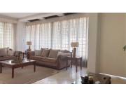 EN VENTA RESIDENCIA EN BARRIO MBURICAO