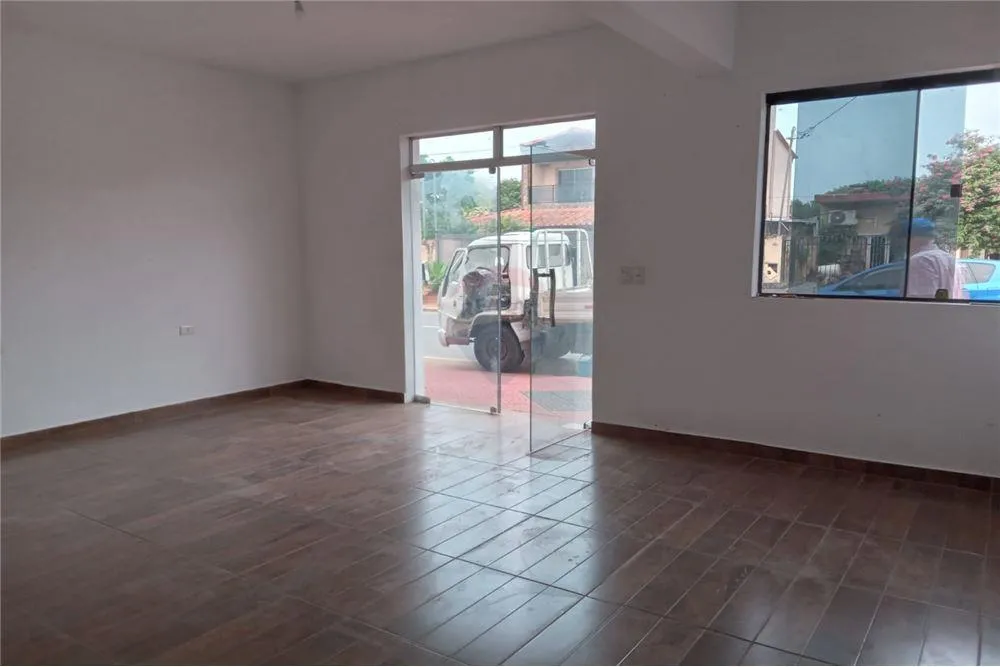 ALQUILER DE SALÓN COMERCIAL — foto 2