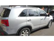 VENDO KIA SORENTO AÑO 2012