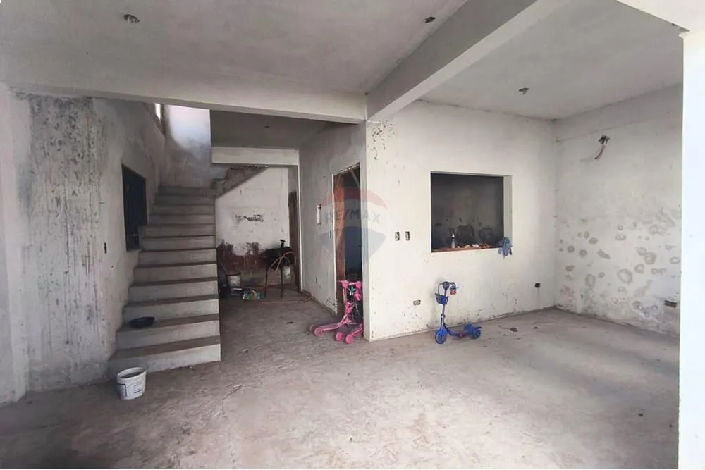 Vendo casa de 3 dormitorios en Villa Elisa — foto 3