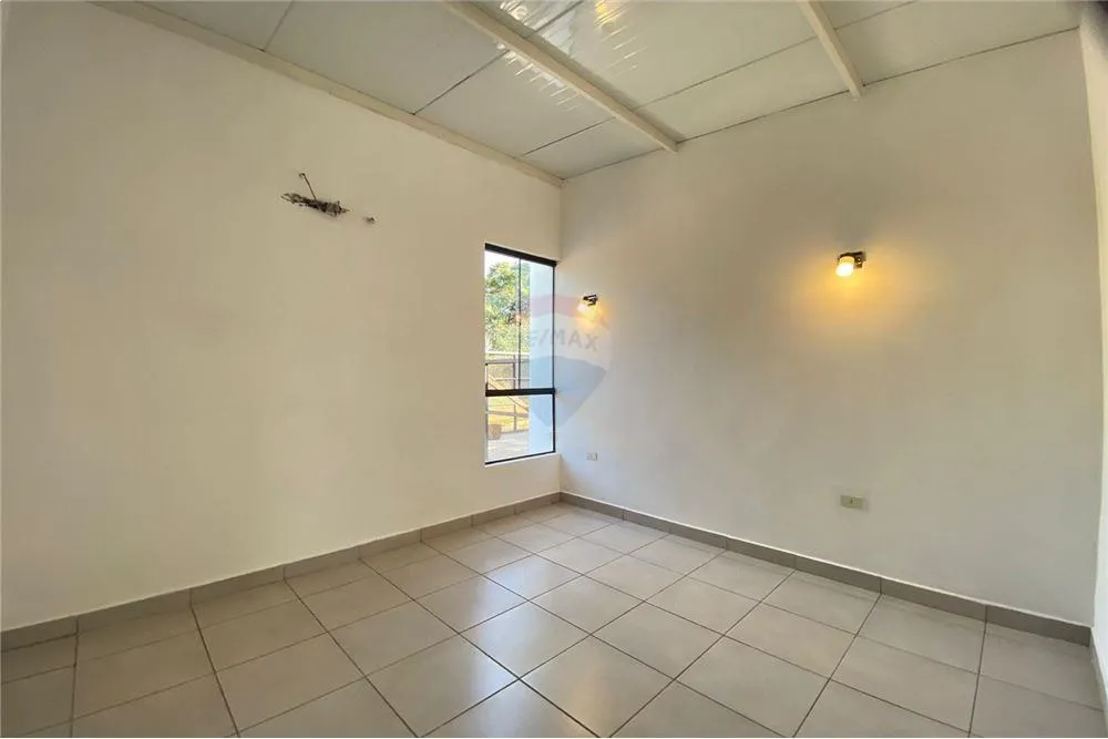 VENDO CHALET A ESTRENAR EN LUQUE LAURELTY — foto 3