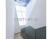 VENDO DUPLEX A ESTRENAR EN LUQUE ZONA LOMA MERLO