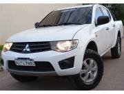 VENDO MITSUBISHI L200 TRITON AÑO 2018 MOTOR 4M41 MEC 4X4 AIRE FULL INTERIOR NEGRO LLANTAS