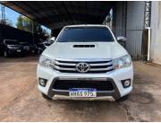 VENDO TOYOTA HILUX 2017 AUTOMÁTICA
