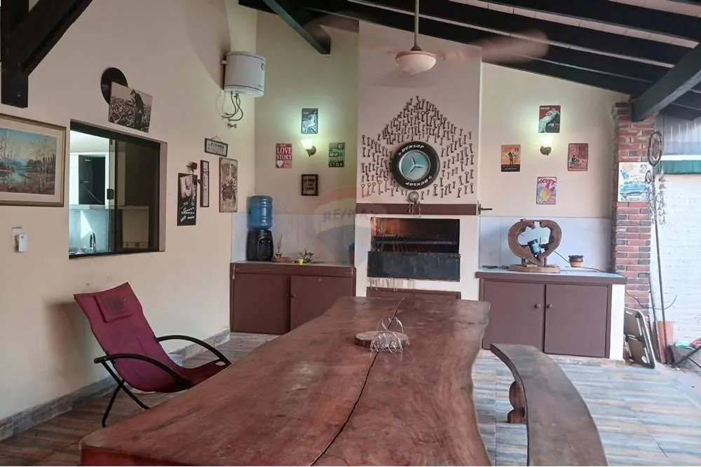 CASA EN VENTA EN LUQUE 5 DORMITORIOS — foto 3