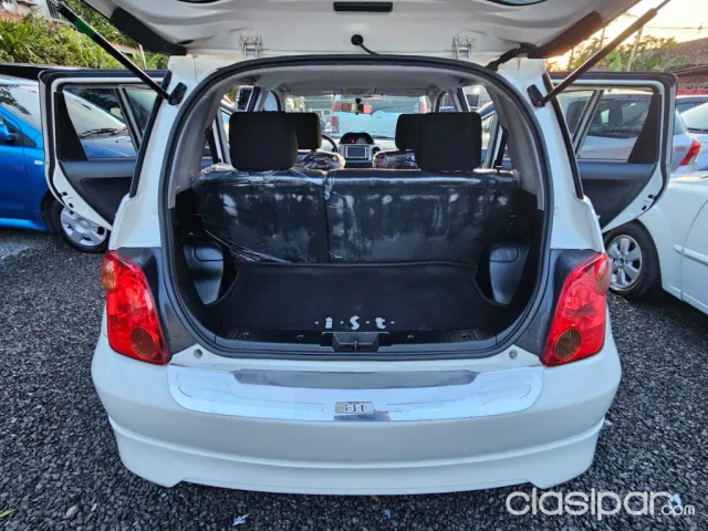 Toyota Ist 2004 — foto 5
