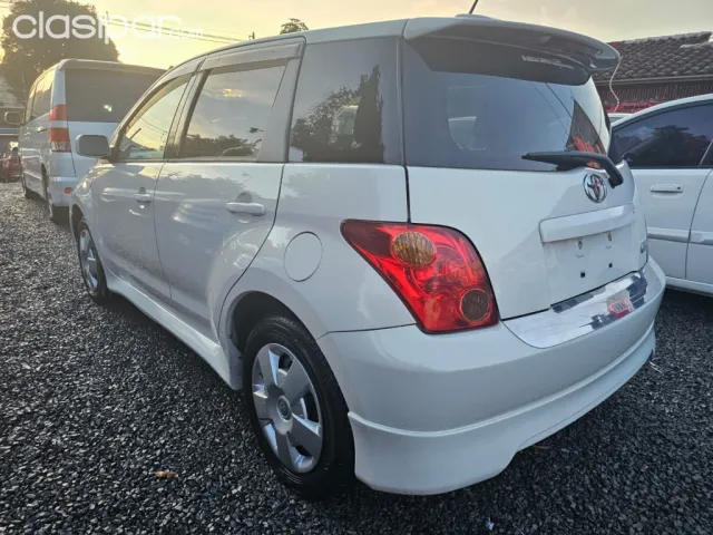 Toyota Ist 2004 — foto 6