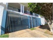 ALQUILO Amplia Residencia en Barrio Mariscal Estigarribia, Asunción.