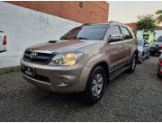 TOYOTA FORTUNER SRV 4x4