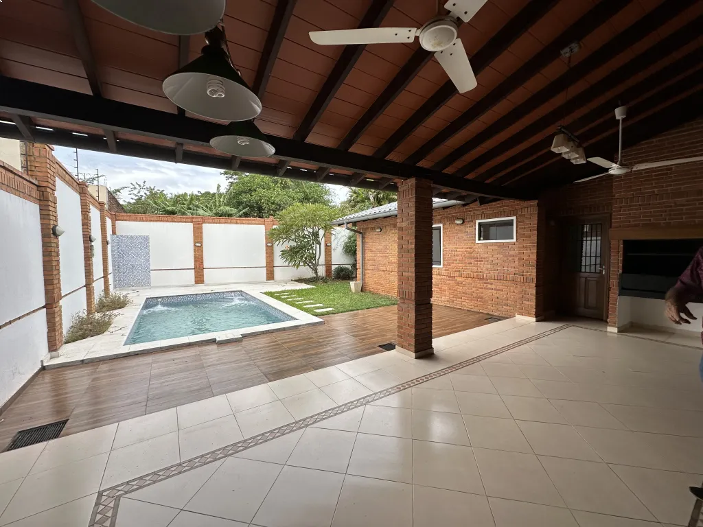 🏡 VENDO EN LAMBARÉ – BARRIO VALLE APU’A — foto 2