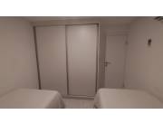 VENTA – DEPARTAMENTO AMOBLADO DE 2 DORMITORIOS – ZONA AERPUERTO SILVIO PETTIROSSI – M.R.A.