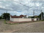 CASA EN ESQUINA A 50 METROS DE Mcal. LÓPEZ,BO.STA MARIA DE ASUNCION