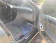 VENDO MERCEDES BENZ C230 AÑO 2005