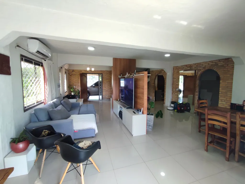 VENDO RESIDENCIA EN LUQUE ITAPUAMI I — foto 2
