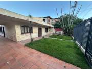 VENDO CASA A REFACCIONAR O DEMOLER EN BARRIO HERRERA, ASUNCIÓN
