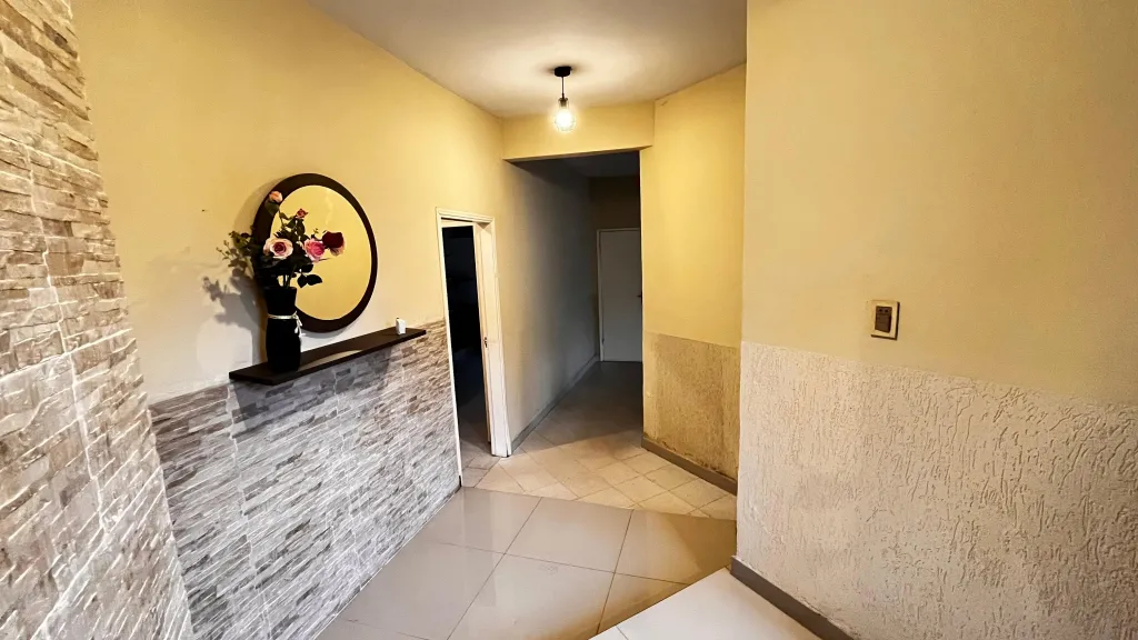 EN VENTA, CASA EN ESQUINA - ZONA CIT — foto 3