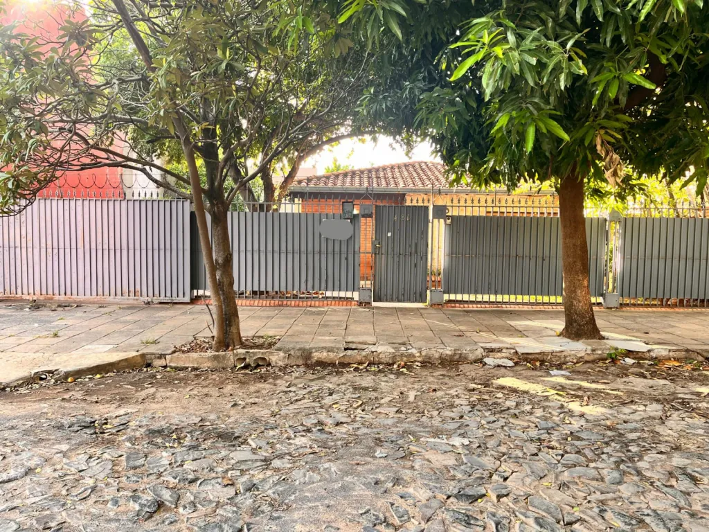 VENDO TERRENO CON CASA A DEMOLER O REFACCIONAR — foto 2