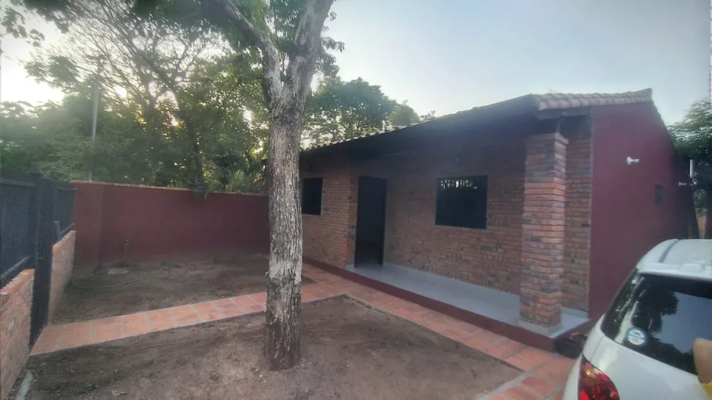 VENDO CASA EN LUQUE ZONA YKAA COD — foto 2